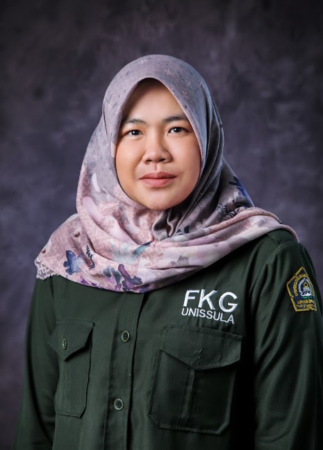 Khanifa Nafis Lutfiana, S.Pd