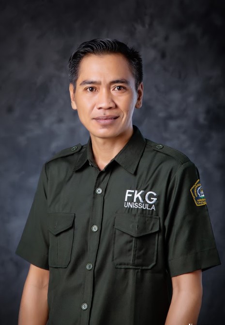 Zainur Mukhamad, S.H